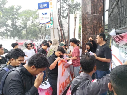 Puluhan Mahasiswa Demo Kejatisu Desak Periksa Dan Tangkap Camat Sibolangit
